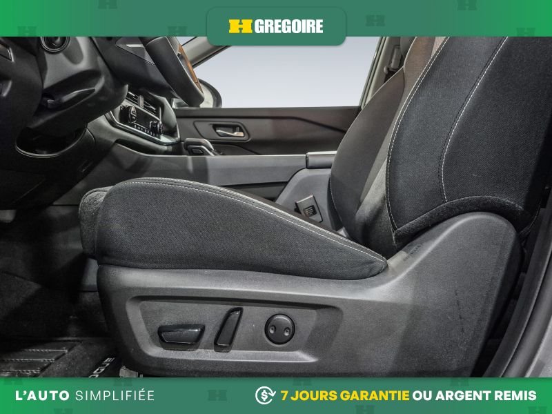 2024 Nissan Rogue Black Laval - photo #16
