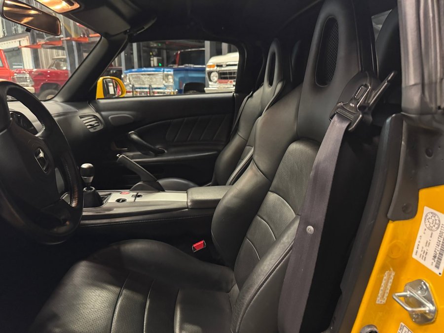 2004 Honda S2000 2004 Yellow
