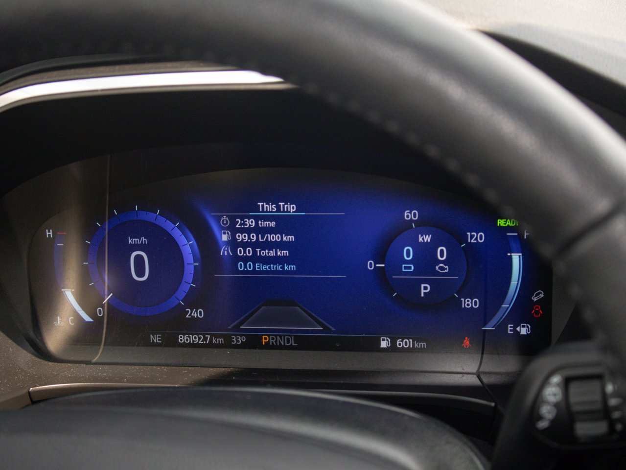 2020 Ford Escape Titanium Hybrid AWD Black Sherwood Park - photo #23