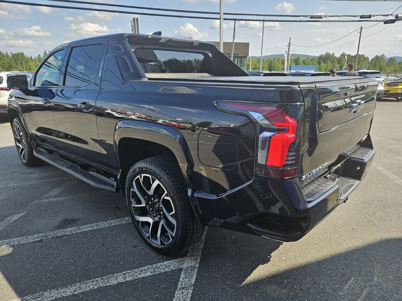 Chevrolet Silverado EV RST cabine multiplace e4RM 2024 Noir Thetford Mines - photo #4