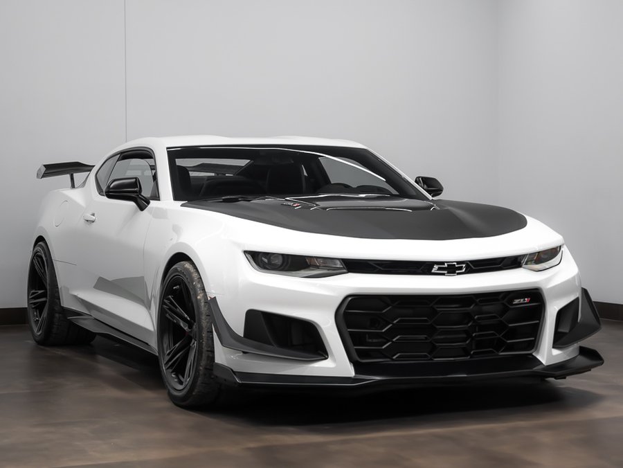 2018 Chevrolet Camaro 2018 White
