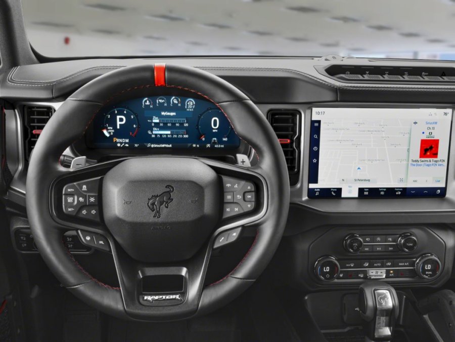 2024 Ford Bronco BRONCO Grey