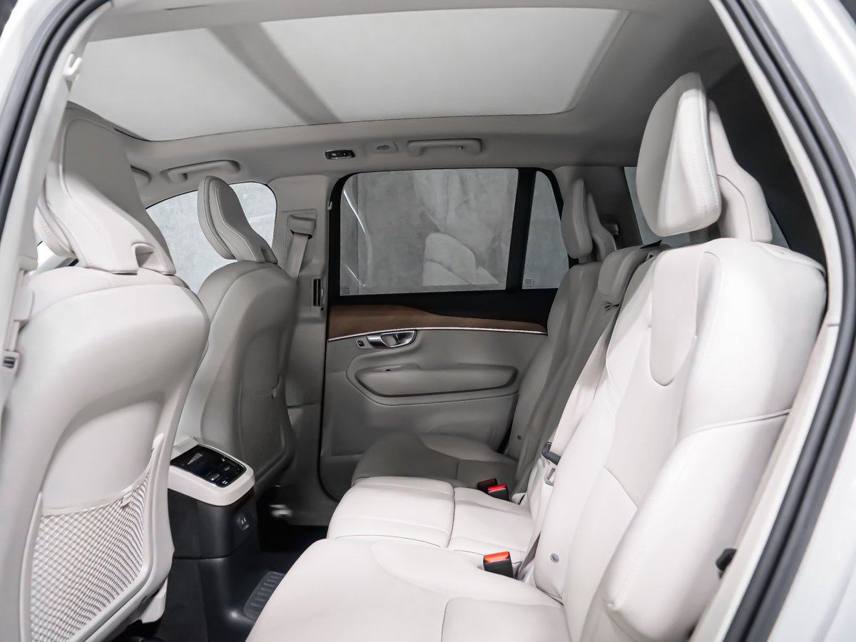 Volvo XC90 Recharge T8 INSCRIPTION EXPRESSION CLIMATE 2022 Beige Montréal - photo #11