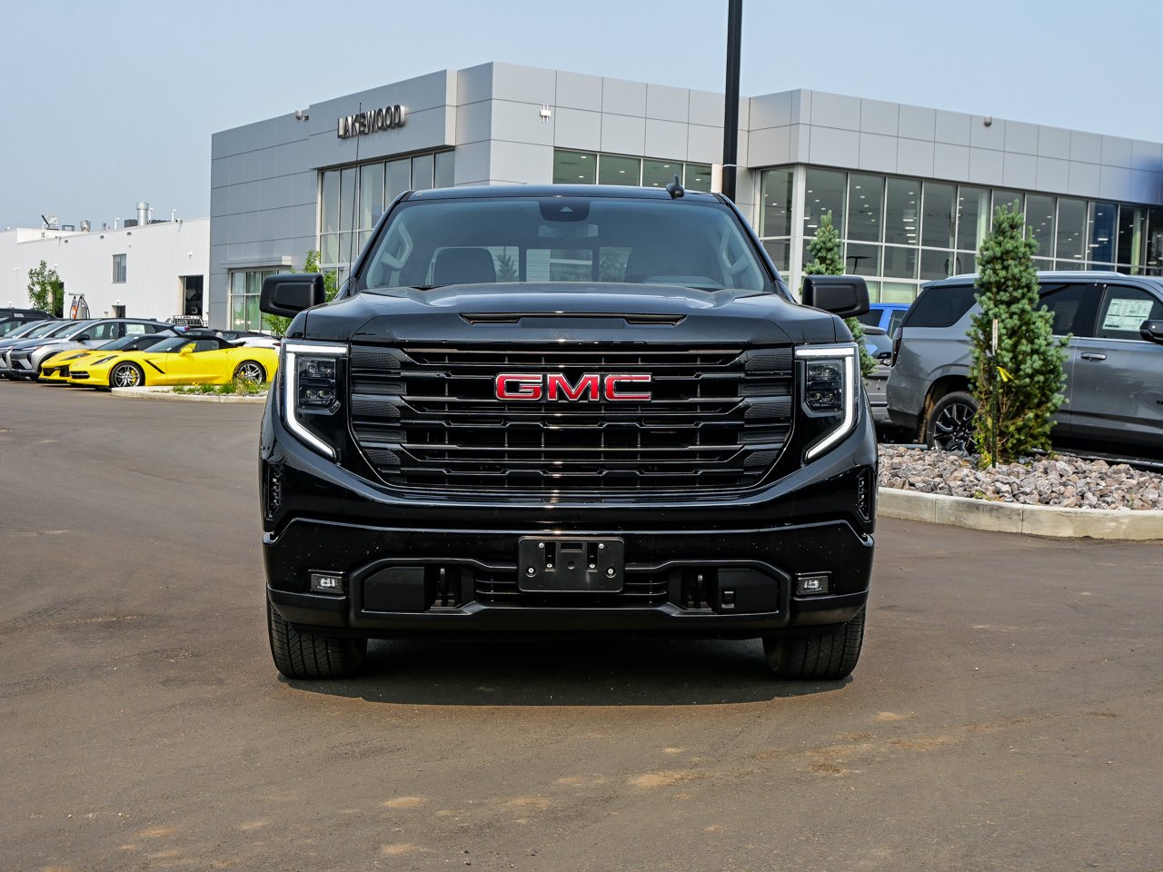 2024 GMC Sierra 1500 4WD Crew Cab 147 Elevation Black Sherwood Park - photo #2