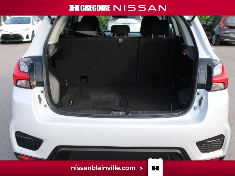 2022 Mitsubishi RVR White Blainville - photo #25