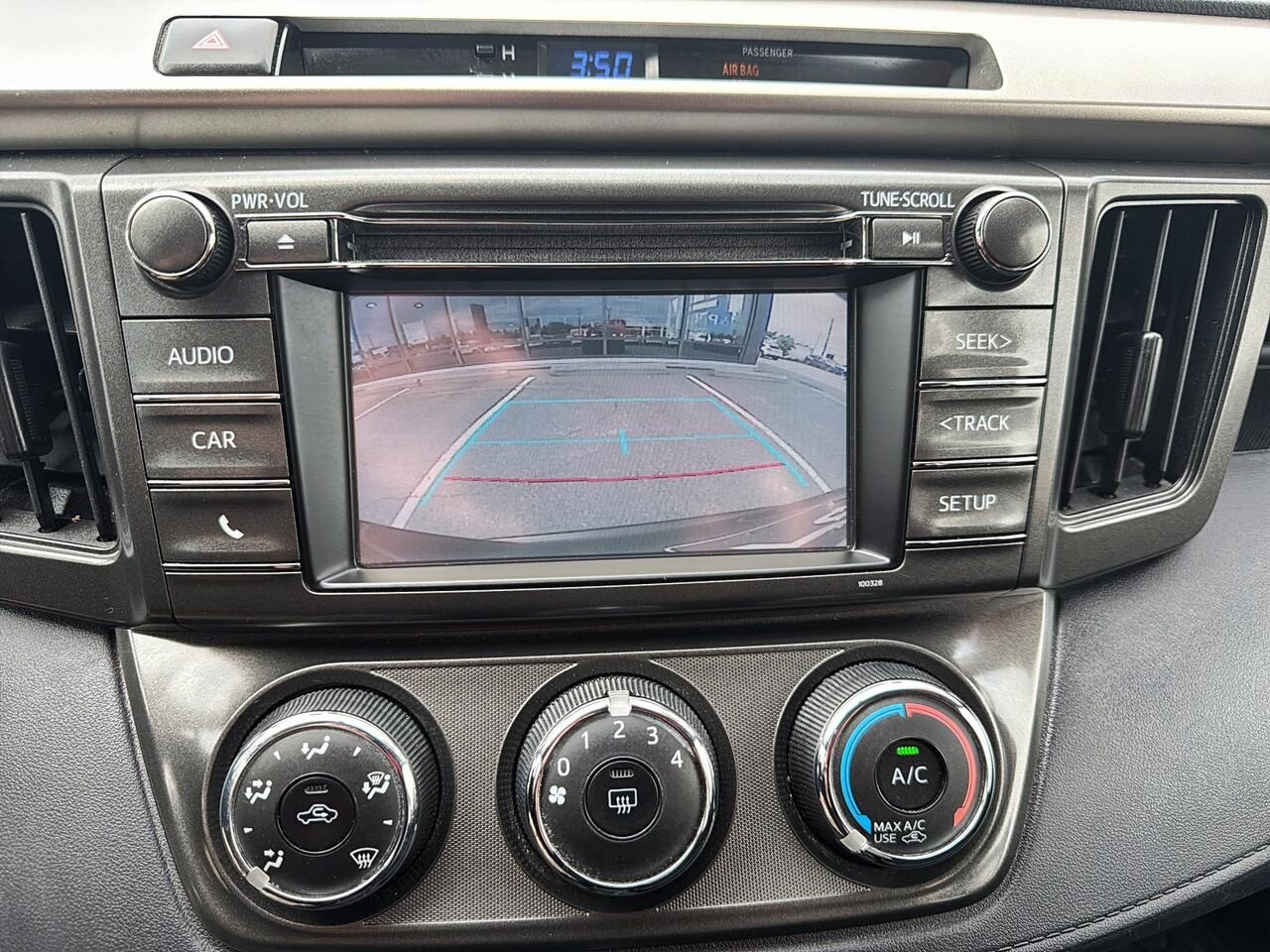 Toyota RAV4 2015 Argent Rouyn-Noranda - photo #15