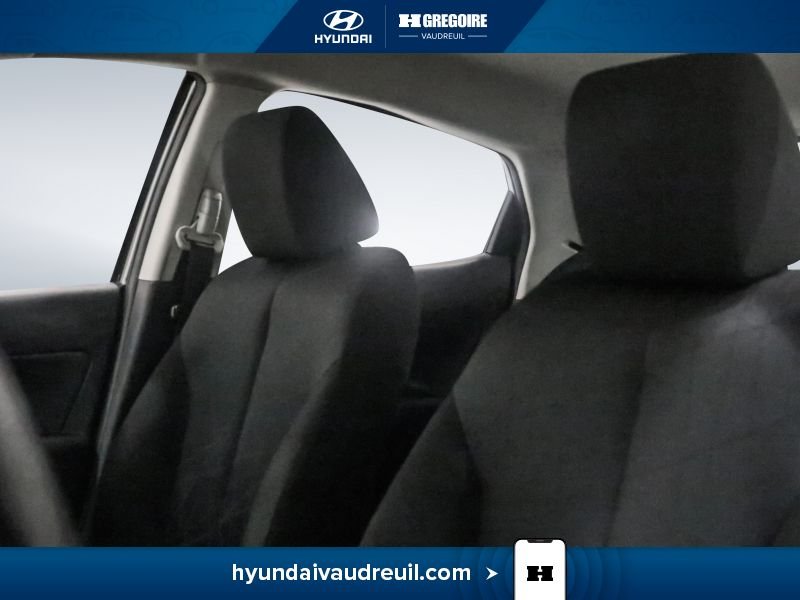 Mazda 2 2011 Argent Blainville - photo #13