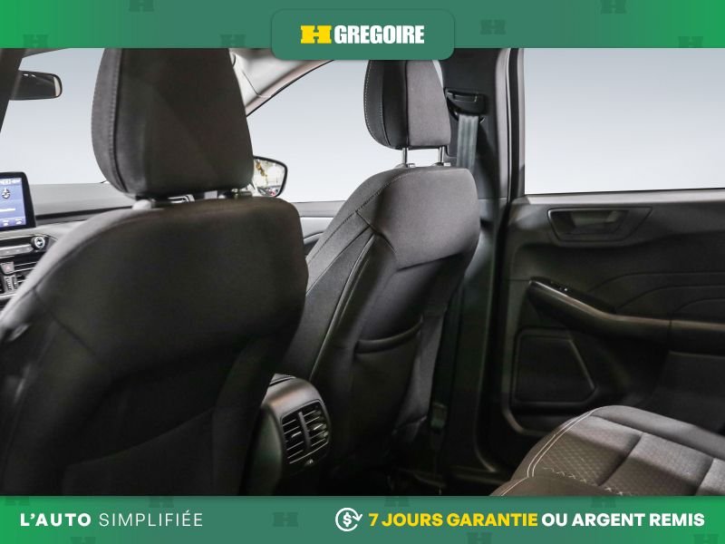 2025 Ford Escape Grey Laval - photo #24