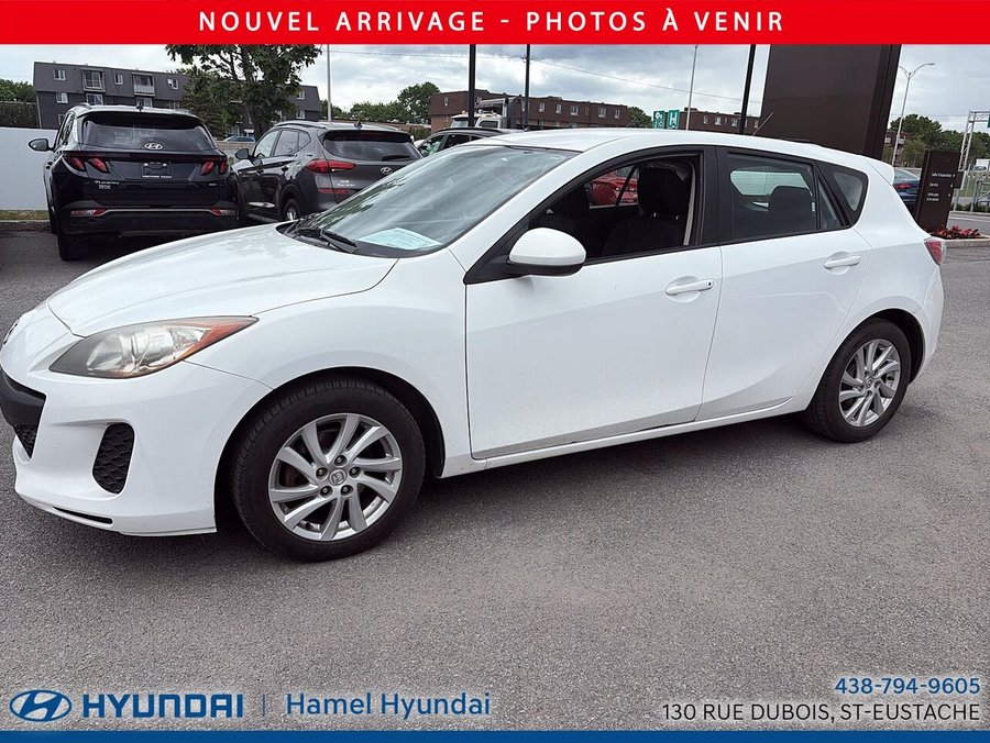 Mazda Mazda3 2012 2012 Blanc
