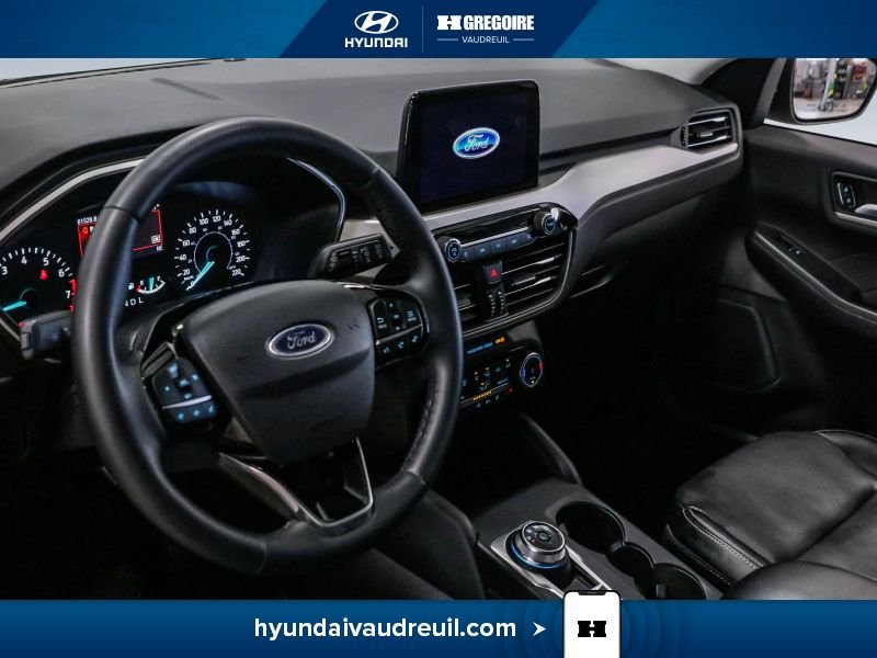 2022 Ford Escape Grey Laval - photo #15