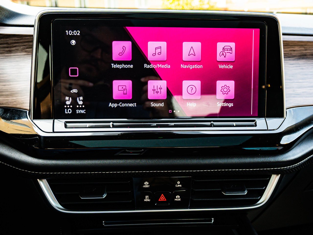 2024 Volkswagen Atlas Highline 2.0 TSI 4MOTION Black Sherwood Park - photo #24