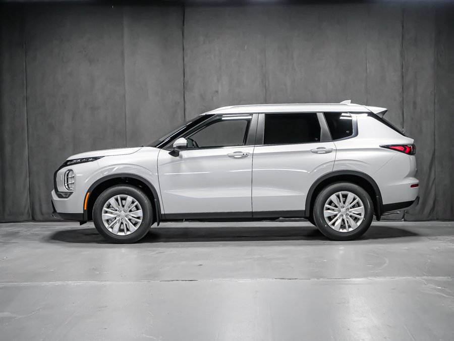 Mitsubishi Outlander SE 2025 Blanc diamant