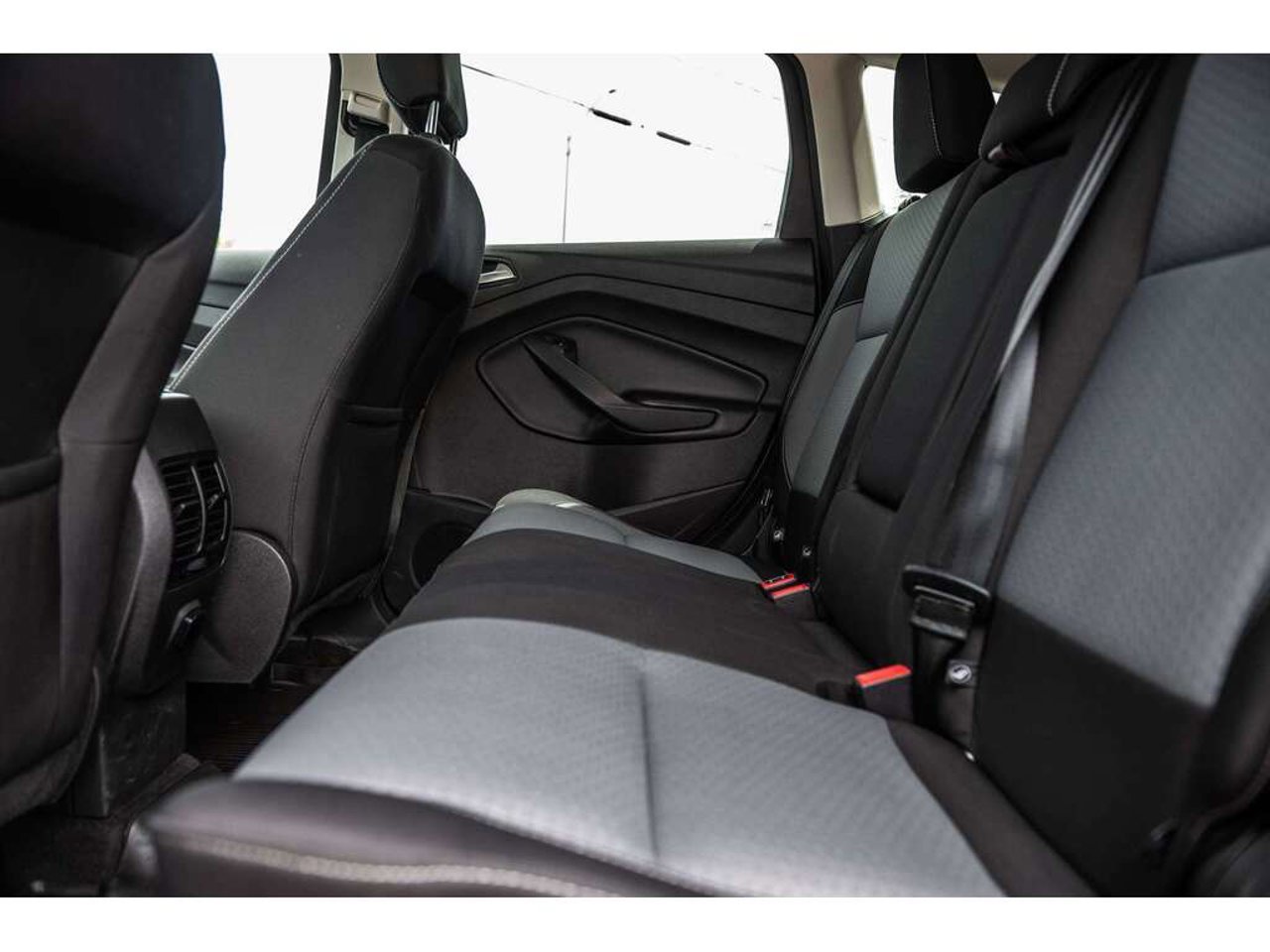 2018 Ford Escape gray Sainte-Julienne - photo #25