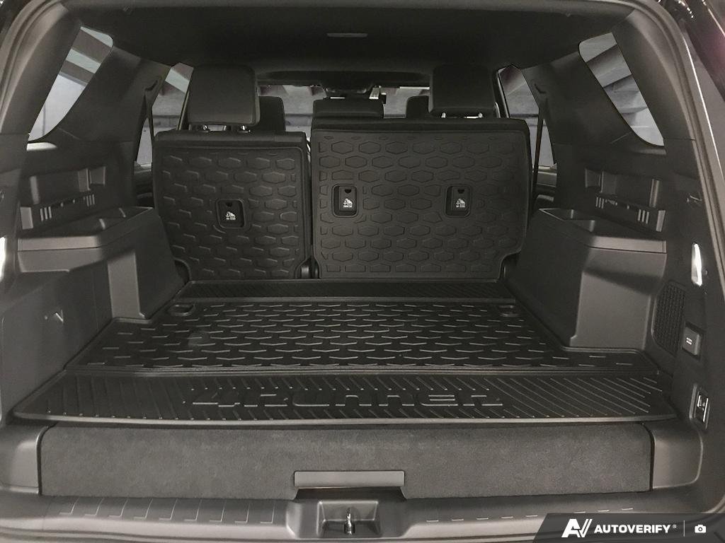 2025 Toyota 4Runner S2501069 | TRD Offroad Premium, Executive demo with under 2500km Black Edmonton - photo #11
