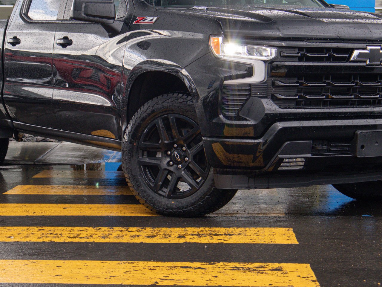 2024 Chevrolet Silverado 1500 4WD Crew Cab 147 RST Black Sherwood Park - photo #5