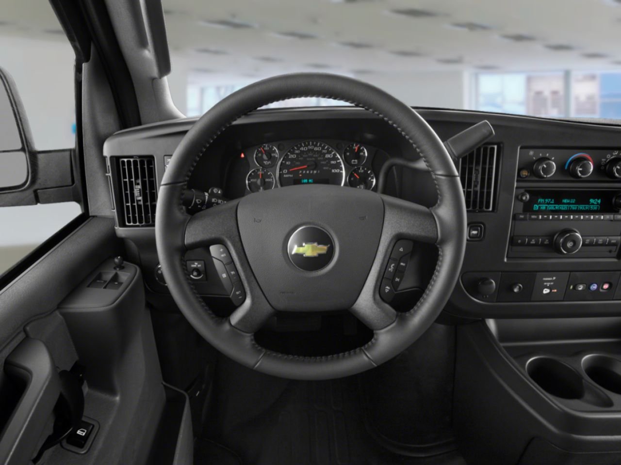 2025 CHEVROLET Express Cargo Van Traction arrière 2500 155 po Black Sherbrooke - photo #5