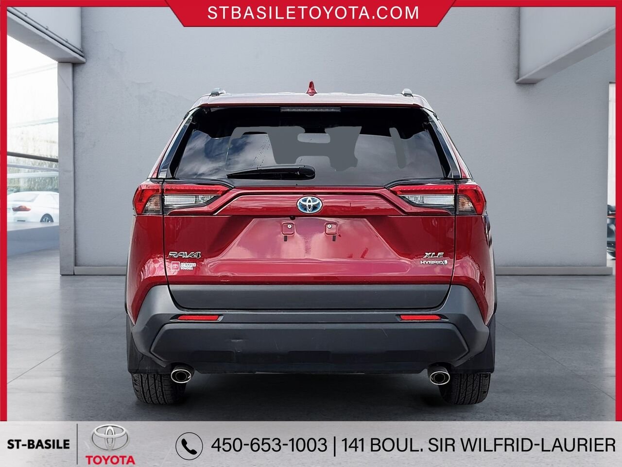 Toyota RAV4 Hybride 2024 Rouge rubis nacré Saint-Basile-le-Grand - photo #3