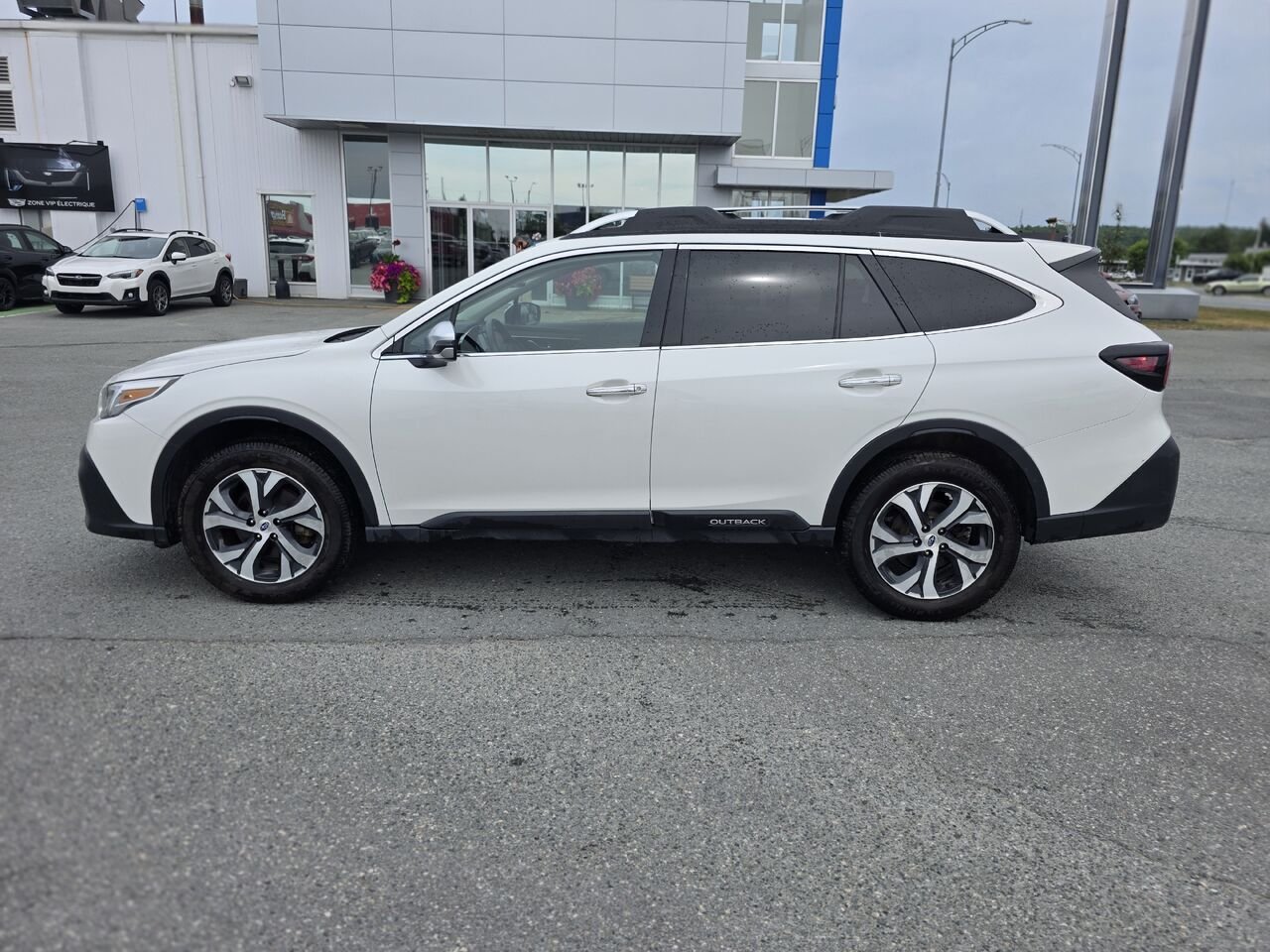 2022 Subaru Outback Premier XT White Rouyn-Noranda - photo #2