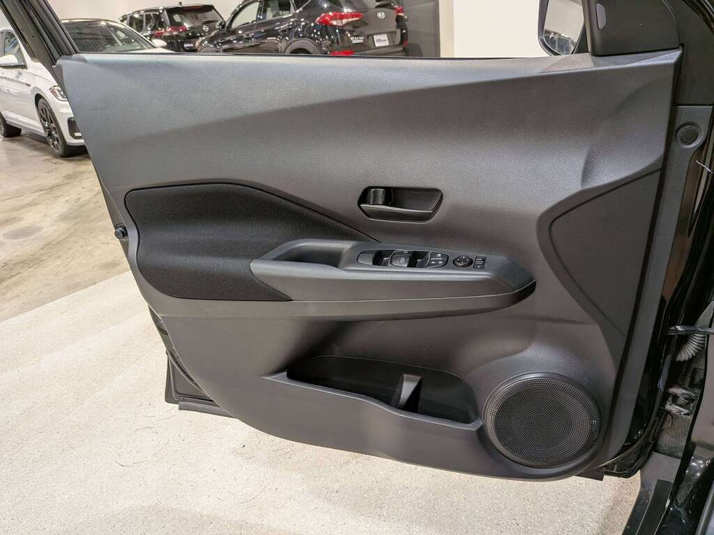 2024 Nissan Kicks S FWD Black Val-David - photo #30