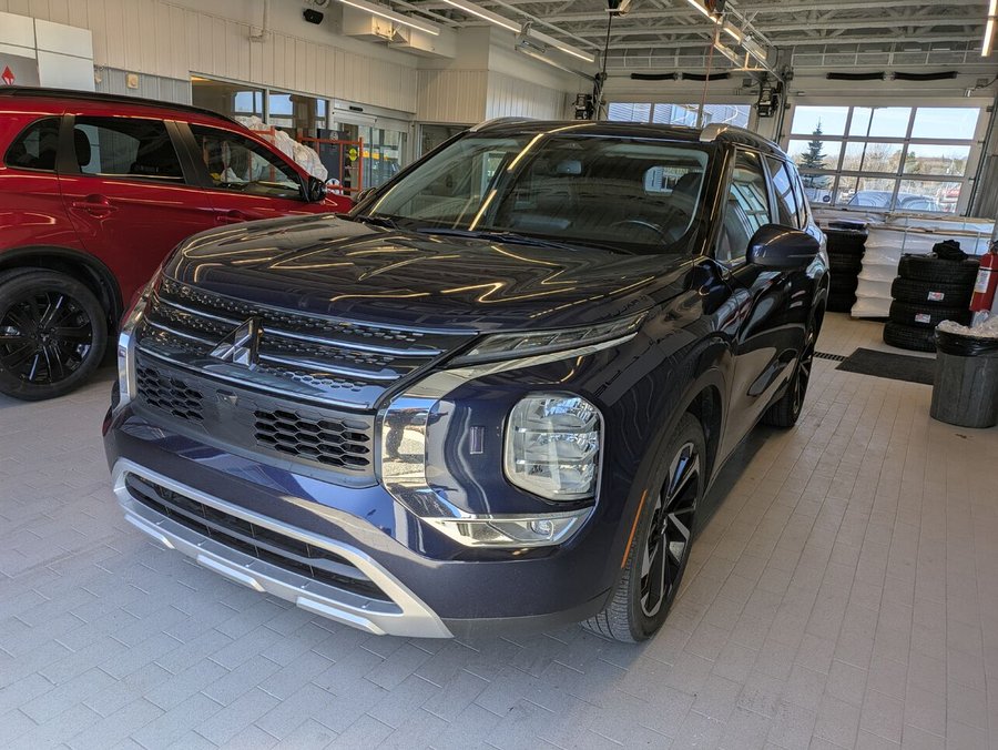 2023 Mitsubishi Outlander SEL AWC Blue