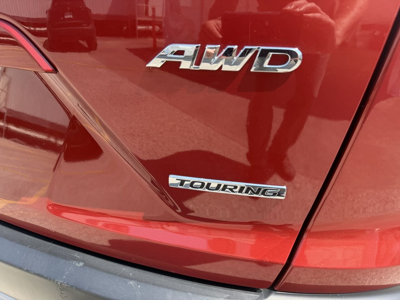 2017 Honda CR-V TOURING AWD Red Laval - photo #10