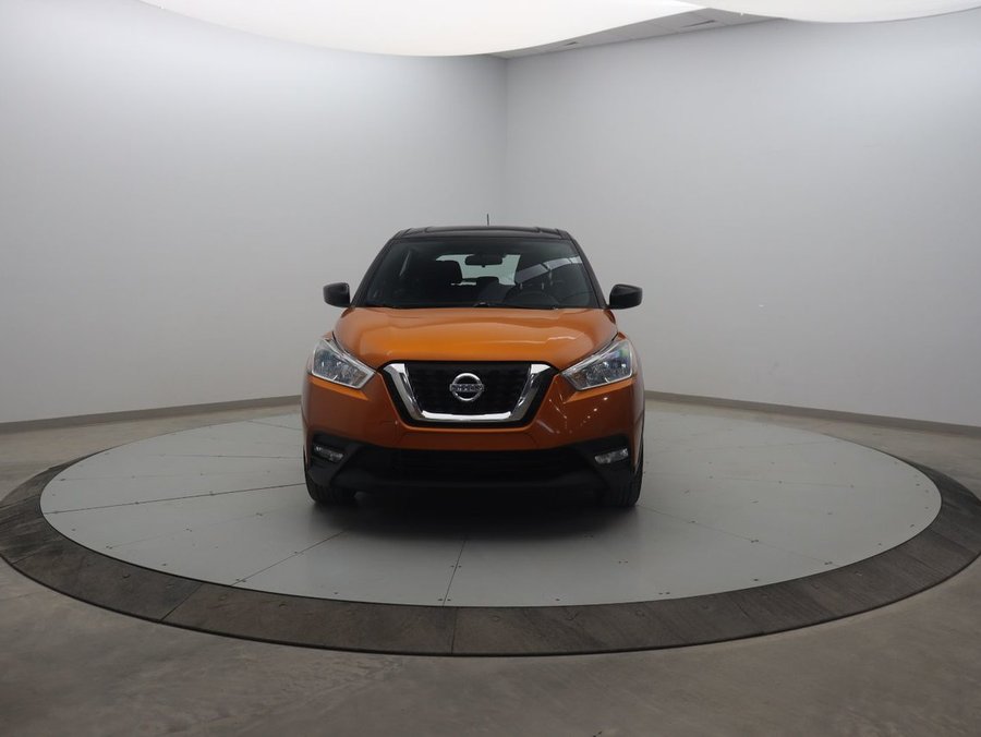 2018 Nissan Kicks 2018 Orange