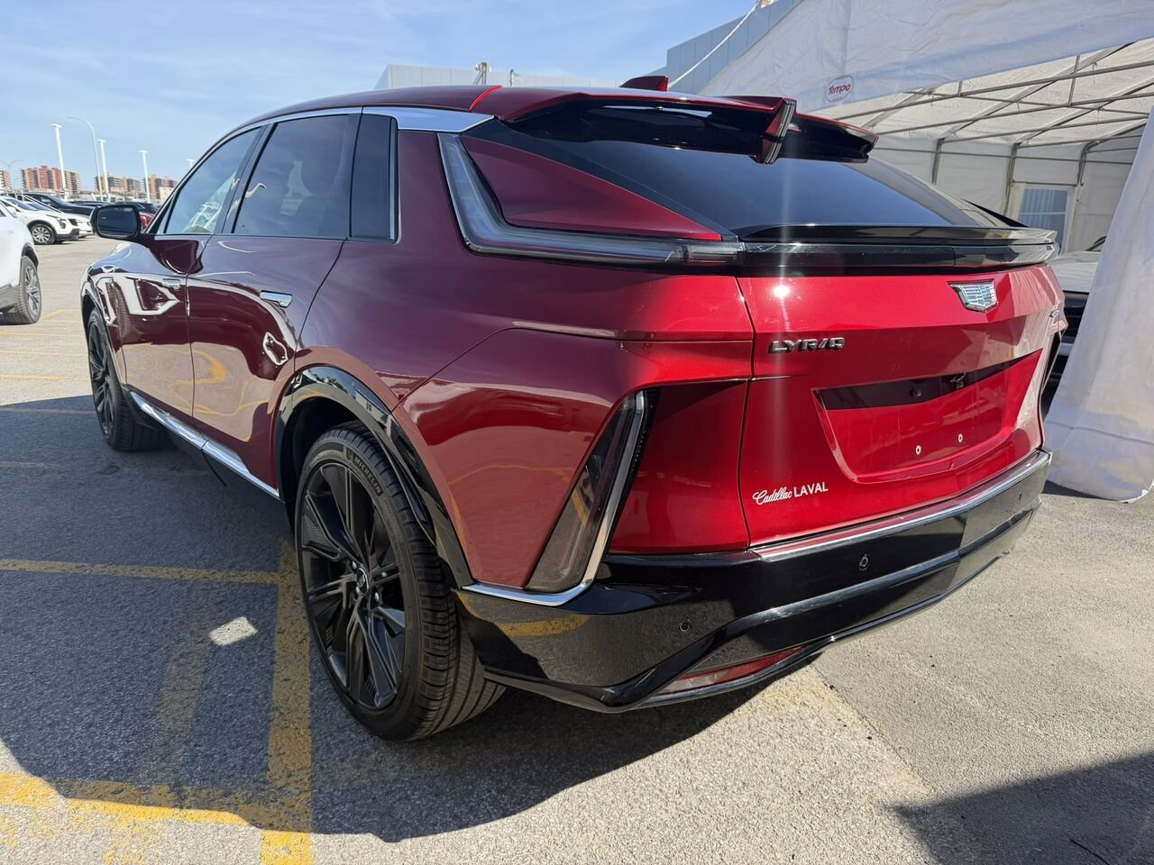 2024 Cadillac LYRIQ Tech FINANCEMENT À PARTIR DE 0.99% Red Laval - photo #11
