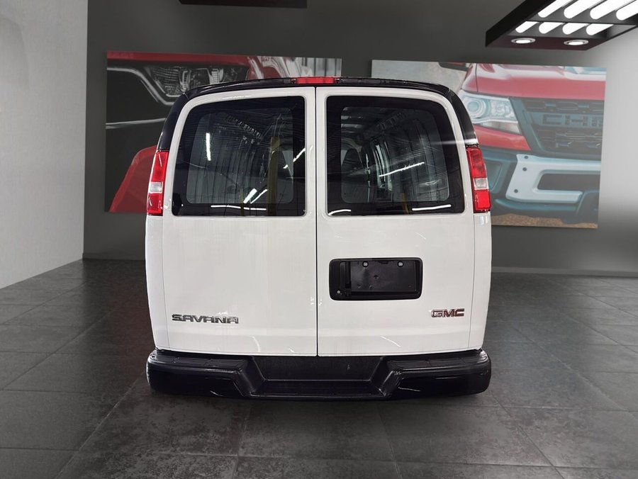 2024 GMC Savana Cargo Van 2024 Summit White