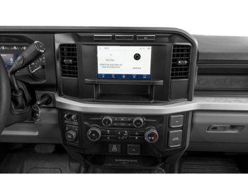 Ford Super Duty F-350 à roues arrière simples XL