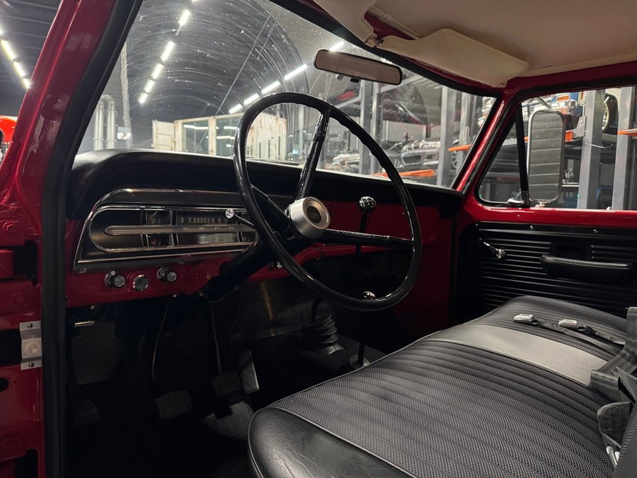 1970 Ford F-250 1970 Red