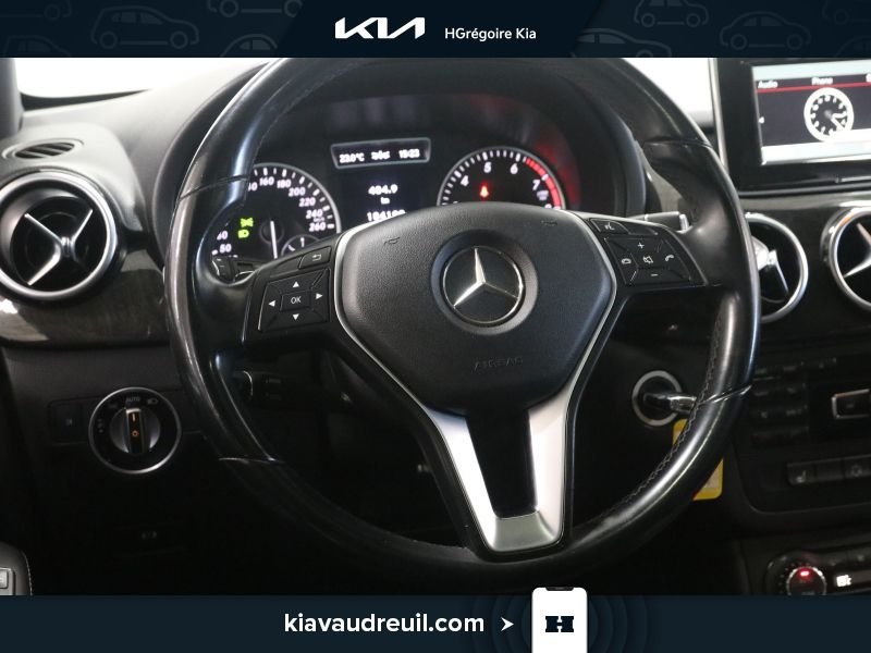 Mercedes Benz B250 2013 Rouge Laval - photo #13