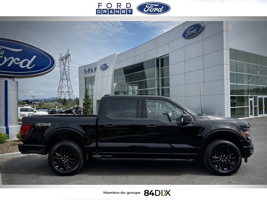 Ford F-150 XLT cabine SuperCrew 4RM caisse de 5,5 pi 2025 Noir