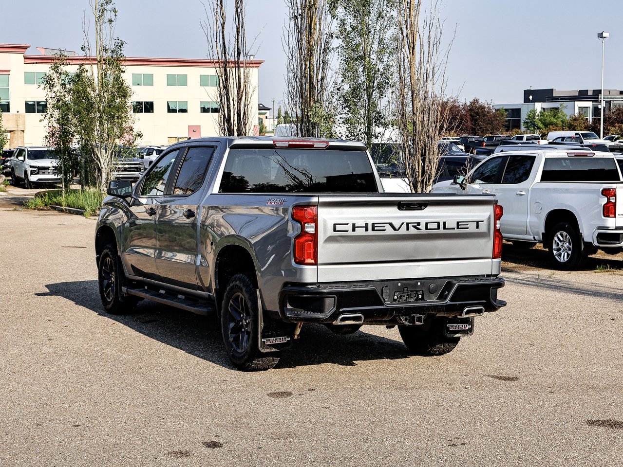 2024 Chevrolet Silverado 1500 4WD Crew Cab 147 LT Trail Boss Grey Sherwood Park - photo #10