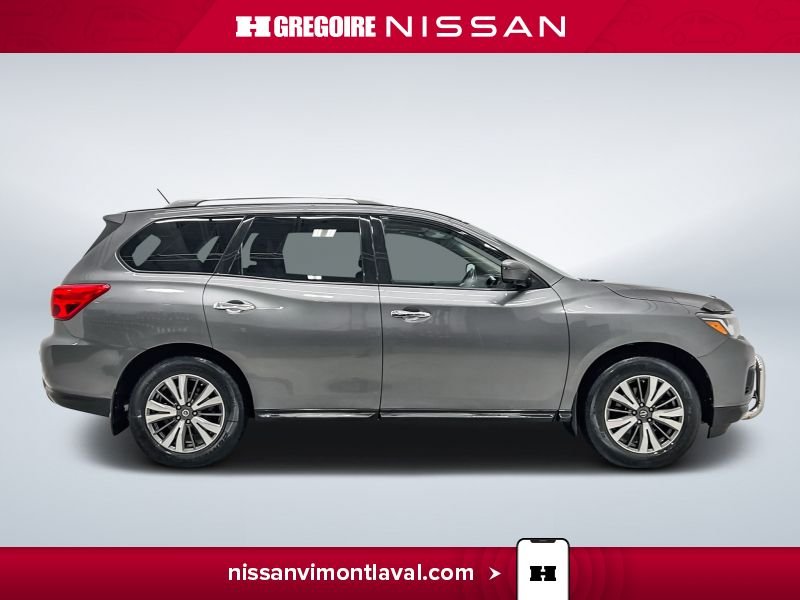 2017 Nissan Pathfinder Grey Saint-Eustache - photo #10