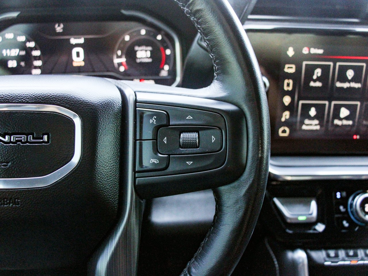 2024 GMC Sierra 3500HD 4WD Crew Cab 159 Denali Ultimate White Sherwood Park - photo #22