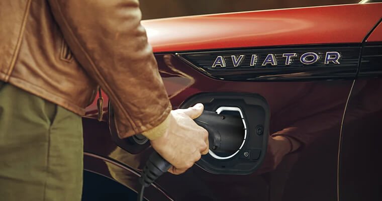 COMPLÈTEMENT RECHARGÉ, PLUS RAPIDEMENT