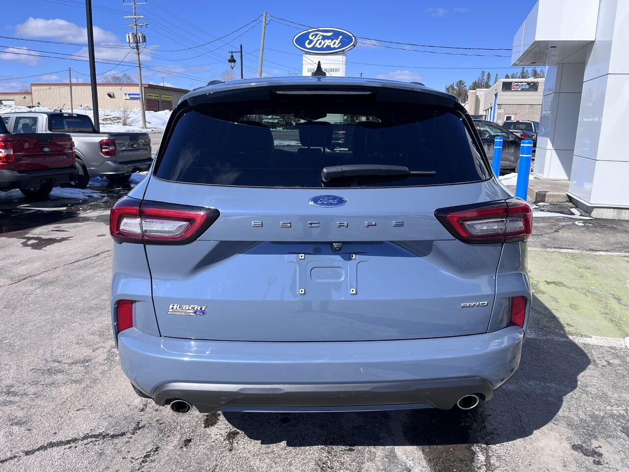 Ford Escape 2024 Bleu Mont-Laurier - photo #5