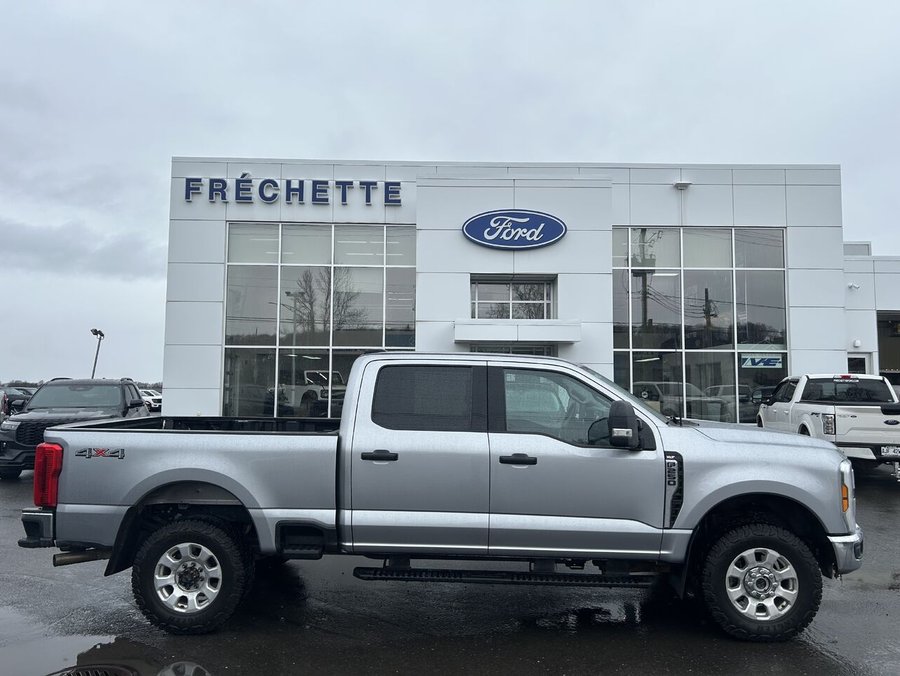 Ford F-250 2024 2024 Gris