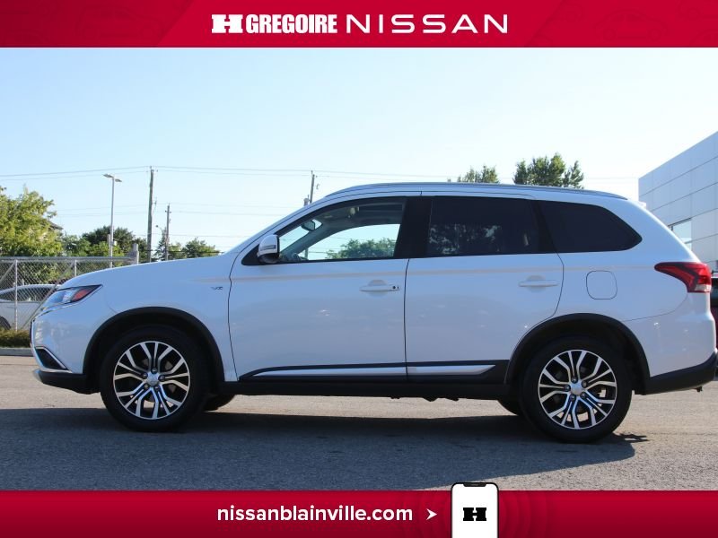 2018 Mitsubishi Outlander White Laval - photo #4