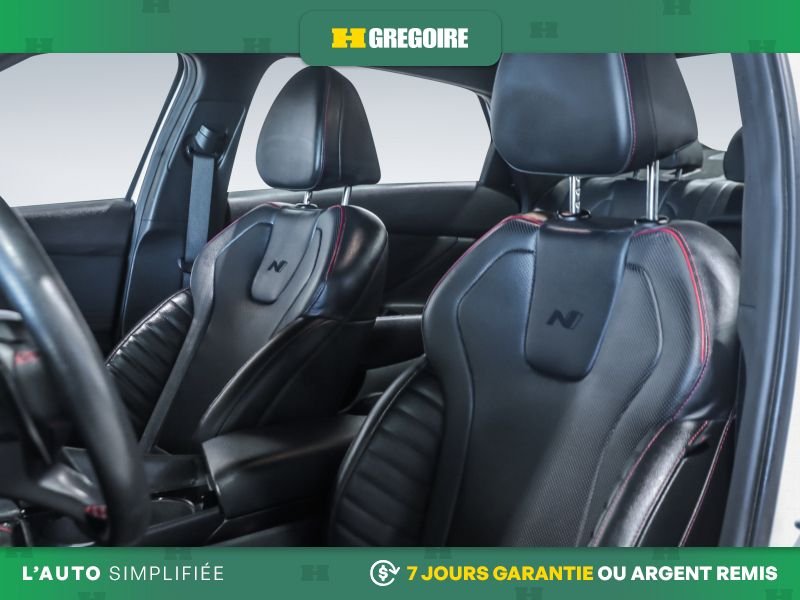 Hyundai Elantra 729693 | N Line Ultimate AUTO AC CUIR TOIT NAV GR ELEC MAGS 2025 Blanc Laval - photo #15