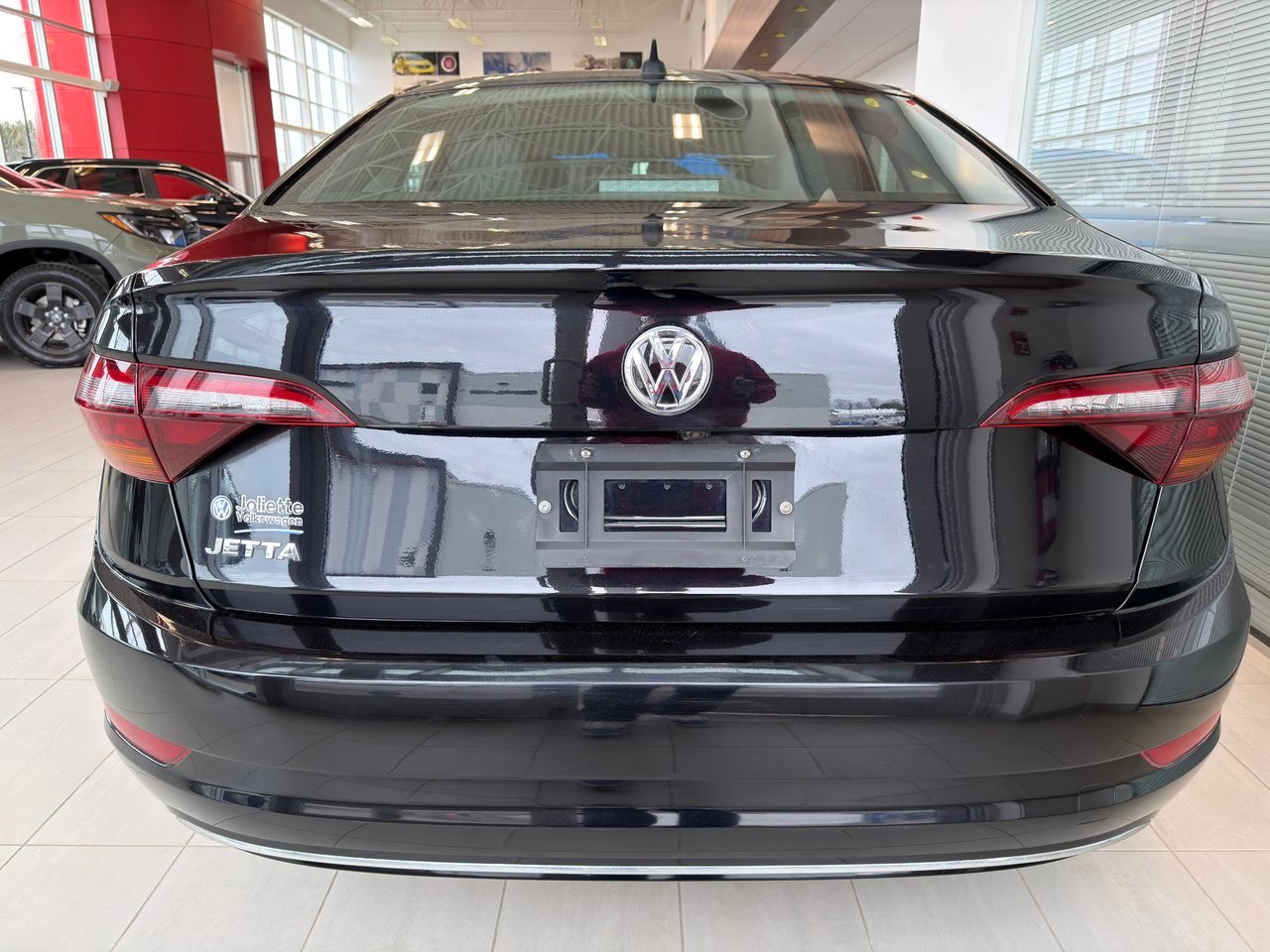 Volkswagen Jetta 2025 Gris Notre-Dame-des-Prairies - photo #9