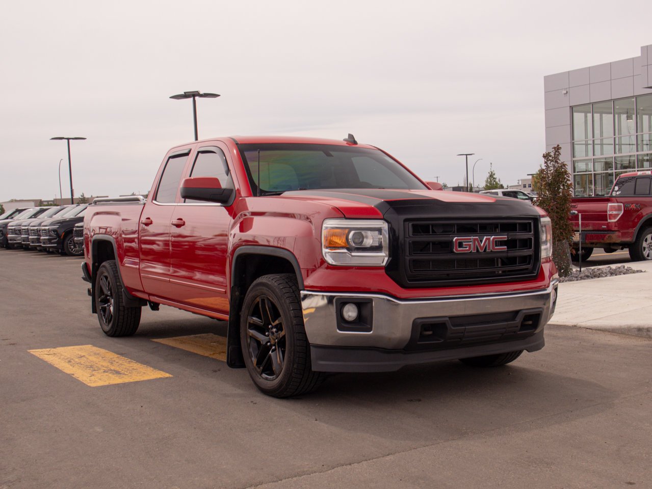 2015 GMC Sierra 1500 4WD Double Cab 143.5 SLE Red Sherwood Park - photo #13