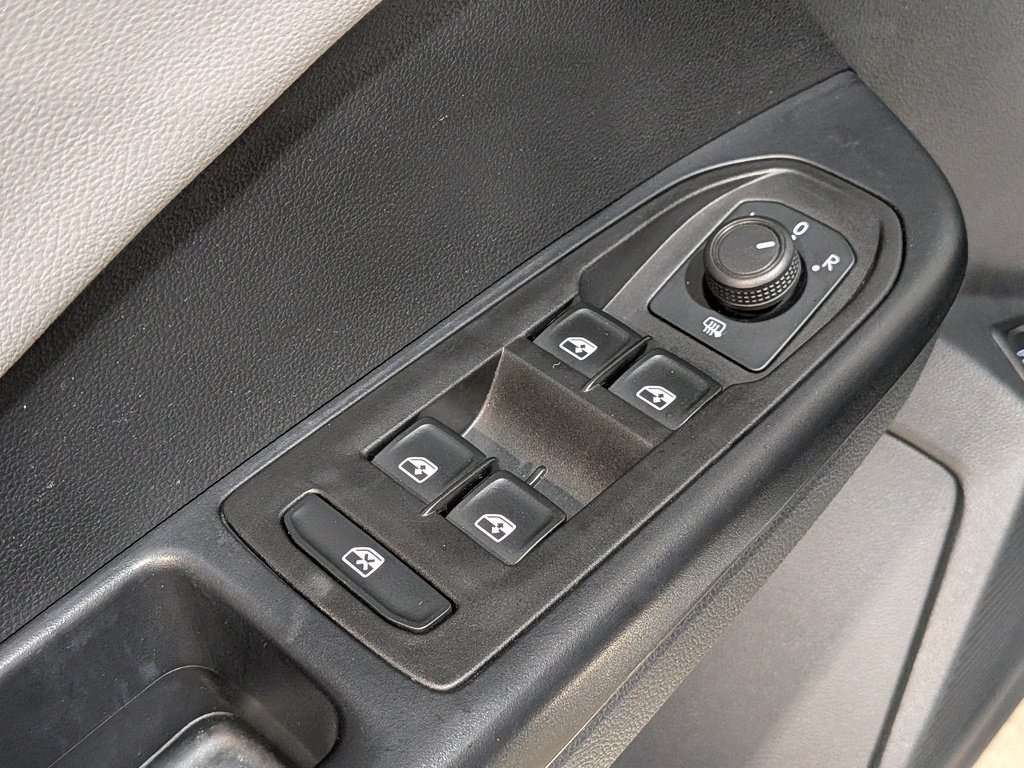 Volkswagen Taos Comfortline 4MOTION 2024 Noir Val-David - photo #33