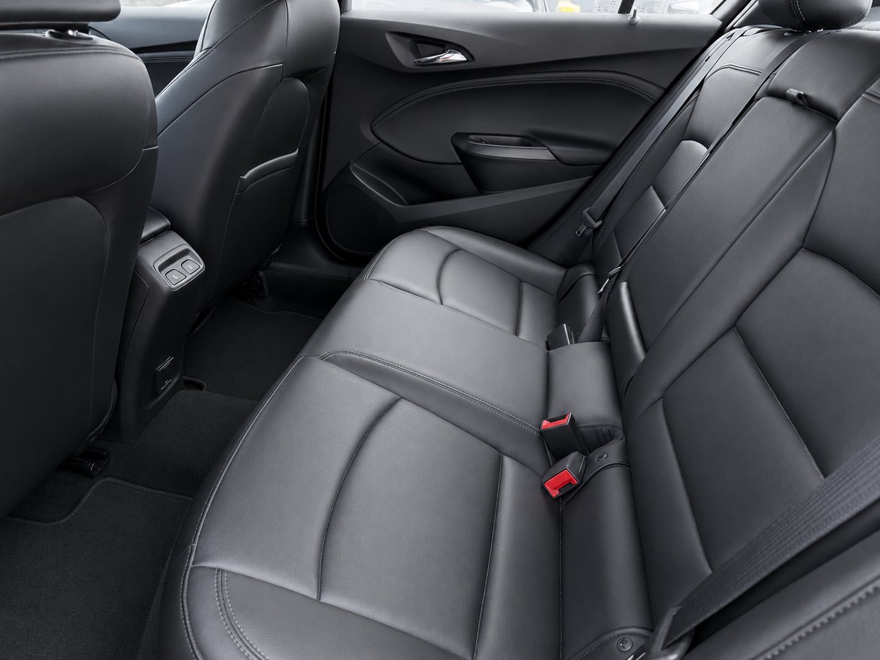 2018 Chevrolet Cruze Red Châteauguay - photo #7