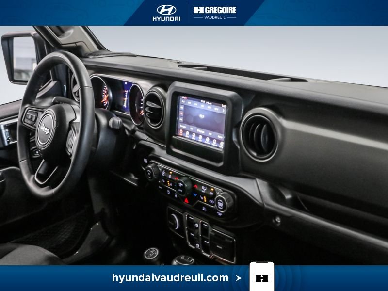 2023 Jeep Gladiator Grey Saint-Eustache - photo #31