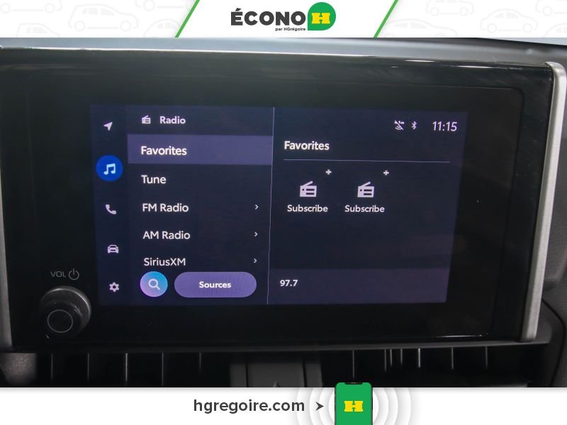 Toyota Rav 4 821073 | HYBRID XLE AWD TOIT MAGS CAM RECULE 2024 Blanc Laval - photo #9