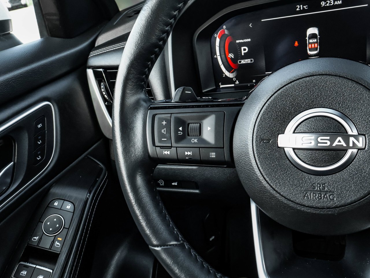 2024 Nissan Rogue AWD Platinum White Sherwood Park - photo #21