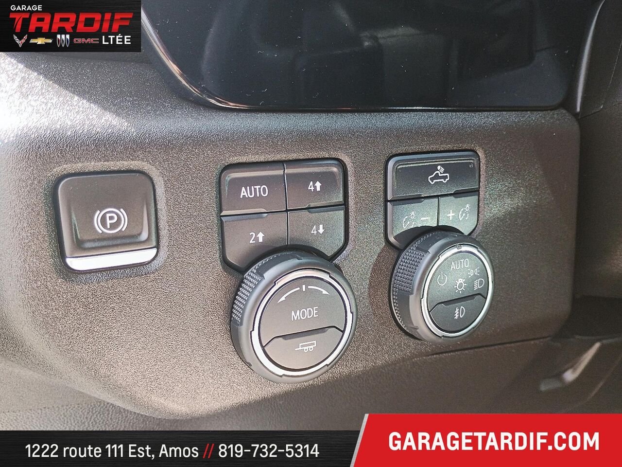 CHEVROLET 1500 4RM, CAISSE COURTE, CAB. MULTIPLAC 2024 Blanc Amos - photo #16