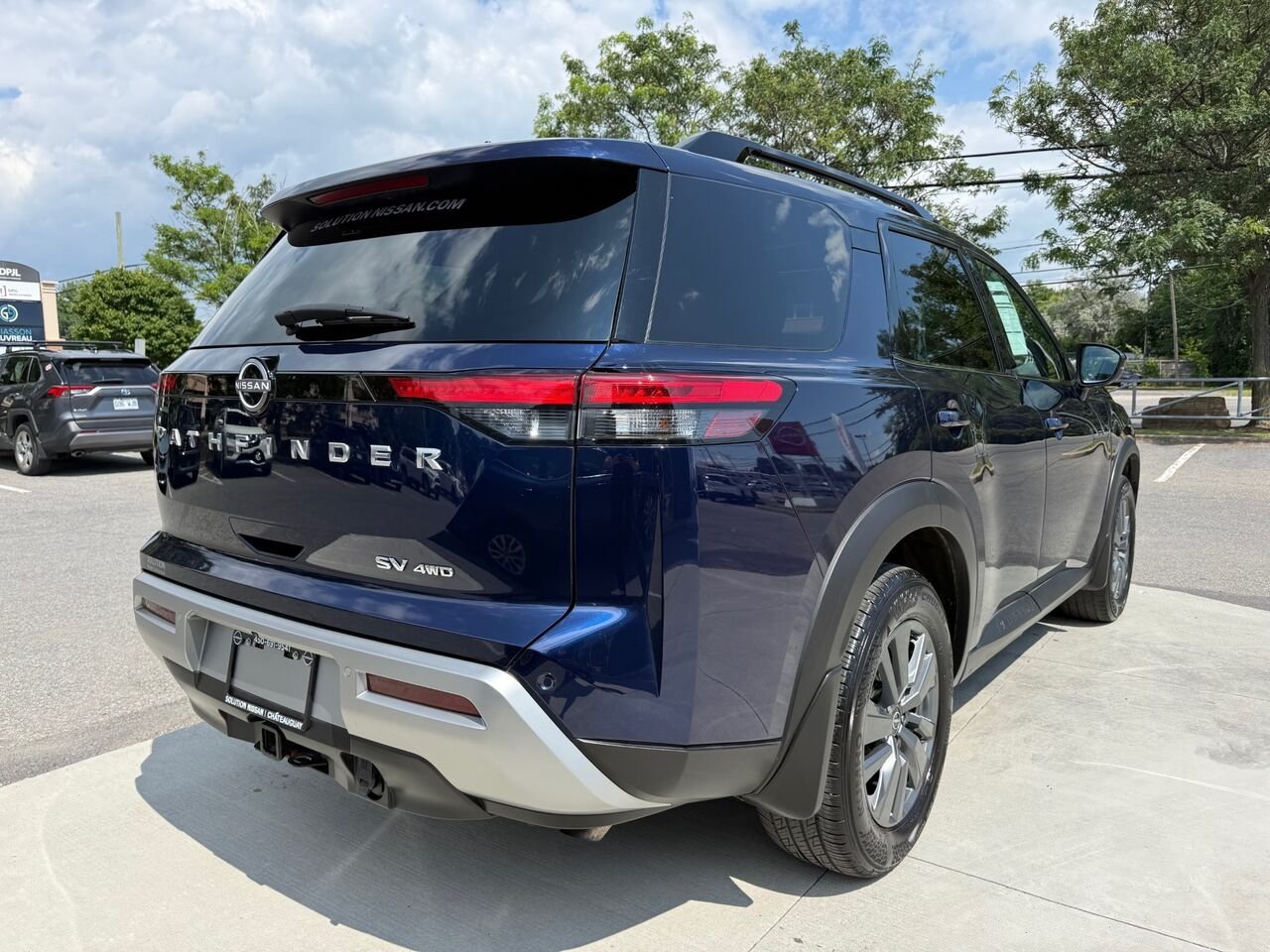 2024 Nissan Pathfinder Blue Châteauguay - photo #4