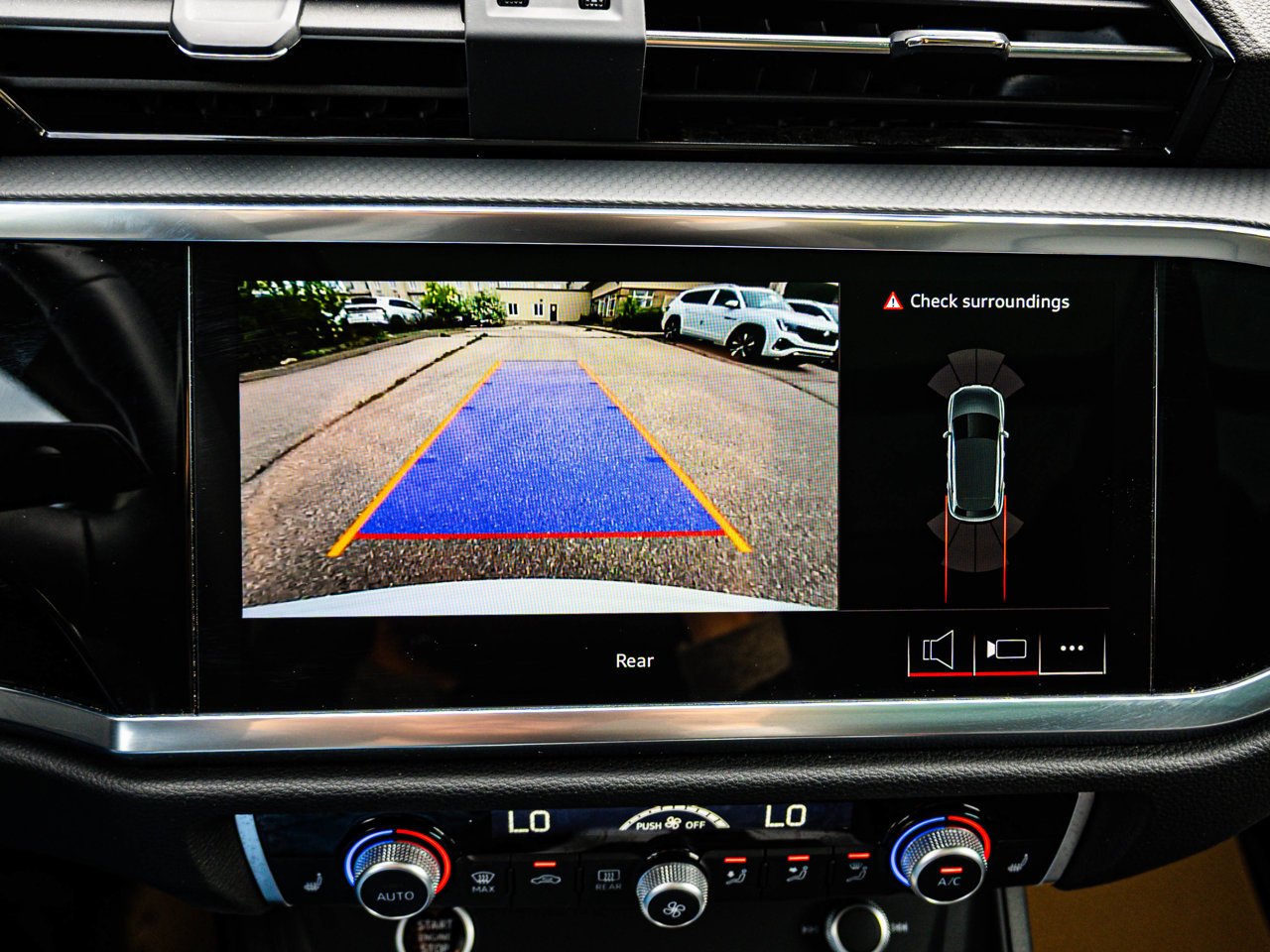 2025 Audi Q3 40 TFSI quattro White Sherwood Park - photo #25